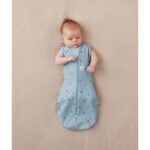 ergoPouch 0.2 TOG 0-3 Months Organic Summer Cocoon Swaddle Sleeping Bag Dragonfly – Sleeping Bags - Cocun