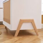 Tutti Bambini Fuori Mini Cot Bed White/Light Oak – Cots & Cot Beds - Cocun