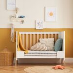 Tutti Bambini Fuori Mini Cot Bed White/Light Oak – Cots & Cot Beds - Cocun