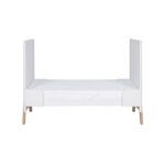 Tutti Bambini Fuori Mini Cot Bed White/Light Oak – Cots & Cot Beds - Cocun